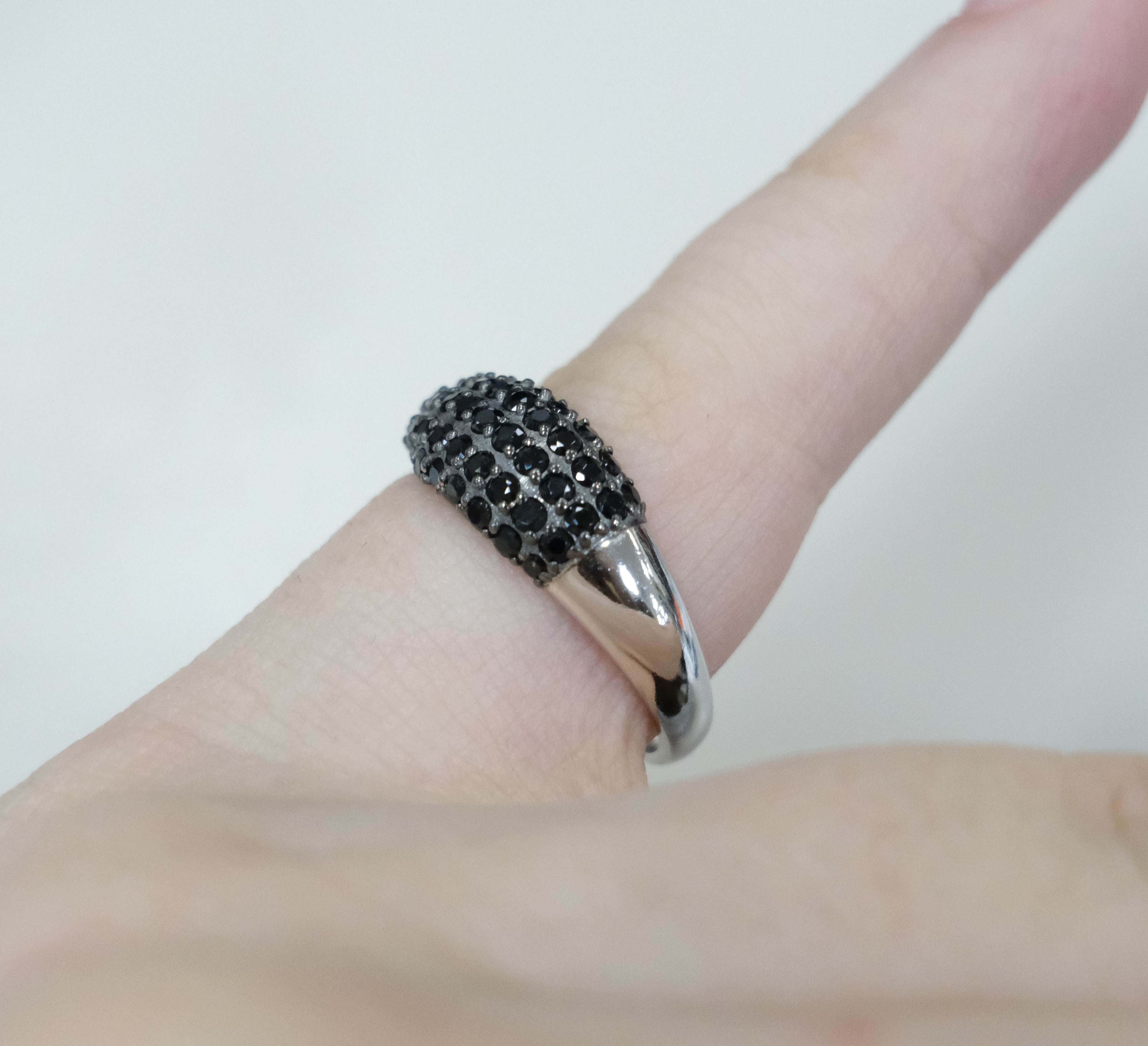 Серебряное кольцо со шпинелью